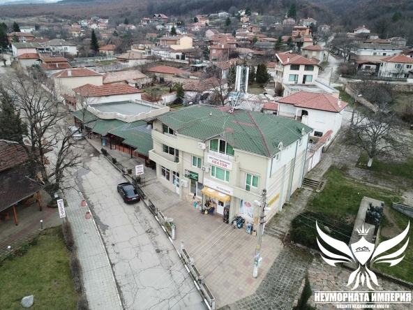 Магазин в с. Червен, Област Пловдив - 820 кв.м за 407 €/кв.м - Снимка #1