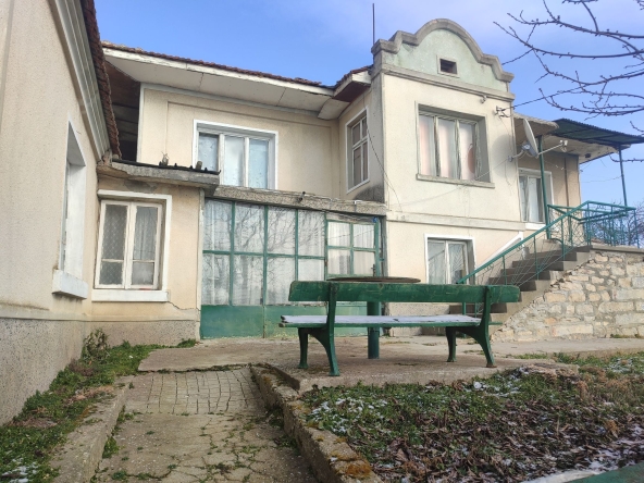 Къща в с. Чернево, Област Варна - 120 кв.м за 638 €/кв.м - Снимка #1