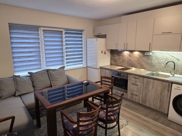 Дава се под наем Двустаен апартамент в Варна, Кайсиева градина - 44 кв.м за 447.78 € - Снимка #1