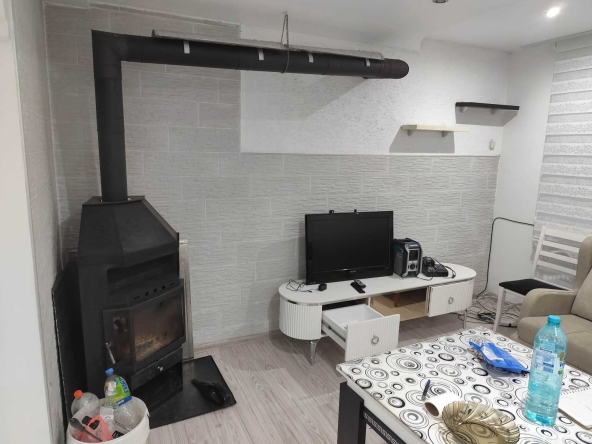 Дава се под наем Тристаен апартамент в Разград, Център - 100 кв.м за 359.04 € - Снимка #1