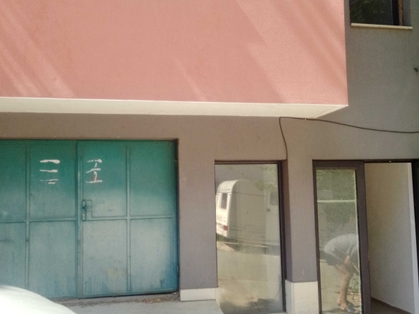 Дава се под наем Магазин в Плевен, Дружба 1 - 20 кв.м за 99.45 € - Снимка #1