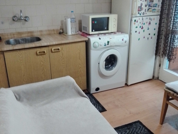 Дава се под наем Едностаен апартамент в Плевен, Дружба 1 - 40 кв.м за 204 € - Снимка #1