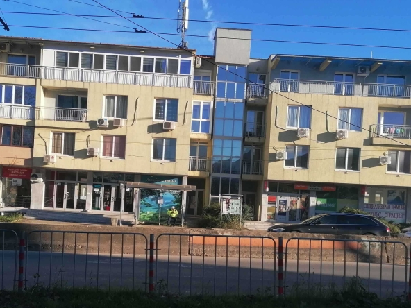 Дава се под наем Офис в Враца, Металург - 24 кв.м за 153 € - Снимка #1