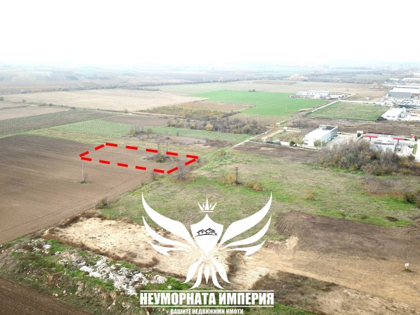 Парцел в Пловдив, Център - 4500 кв.м за 12 €/кв.м - Снимка #1