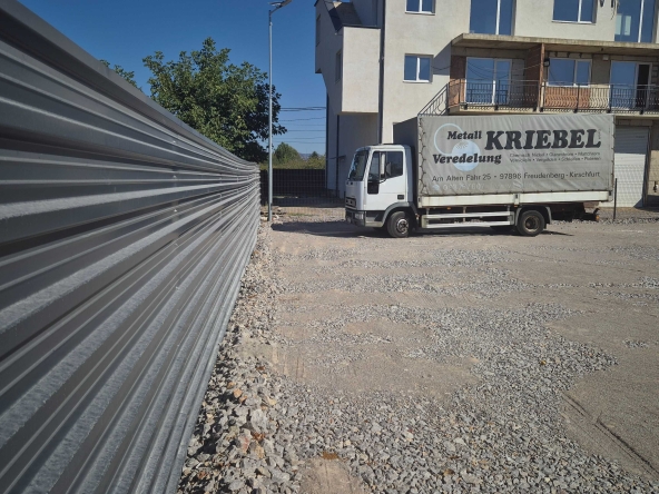 Дава се под наем Склад в София, Република 2 - 410 кв.м за 298.86 € - Снимка #1