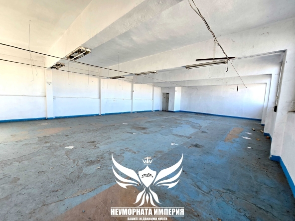 Дава се под наем Промишлена сграда в Асеновград - 200 кв.м за 307.02 € - Снимка #1