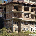 Къща в Смолян, Устово - 388 кв.м за 131 €/кв.м - Снимка #1