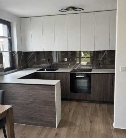 Дава се под наем Тристаен апартамент в София, Малинова долина - 110 кв.м за 1295.4 € - Снимка #1