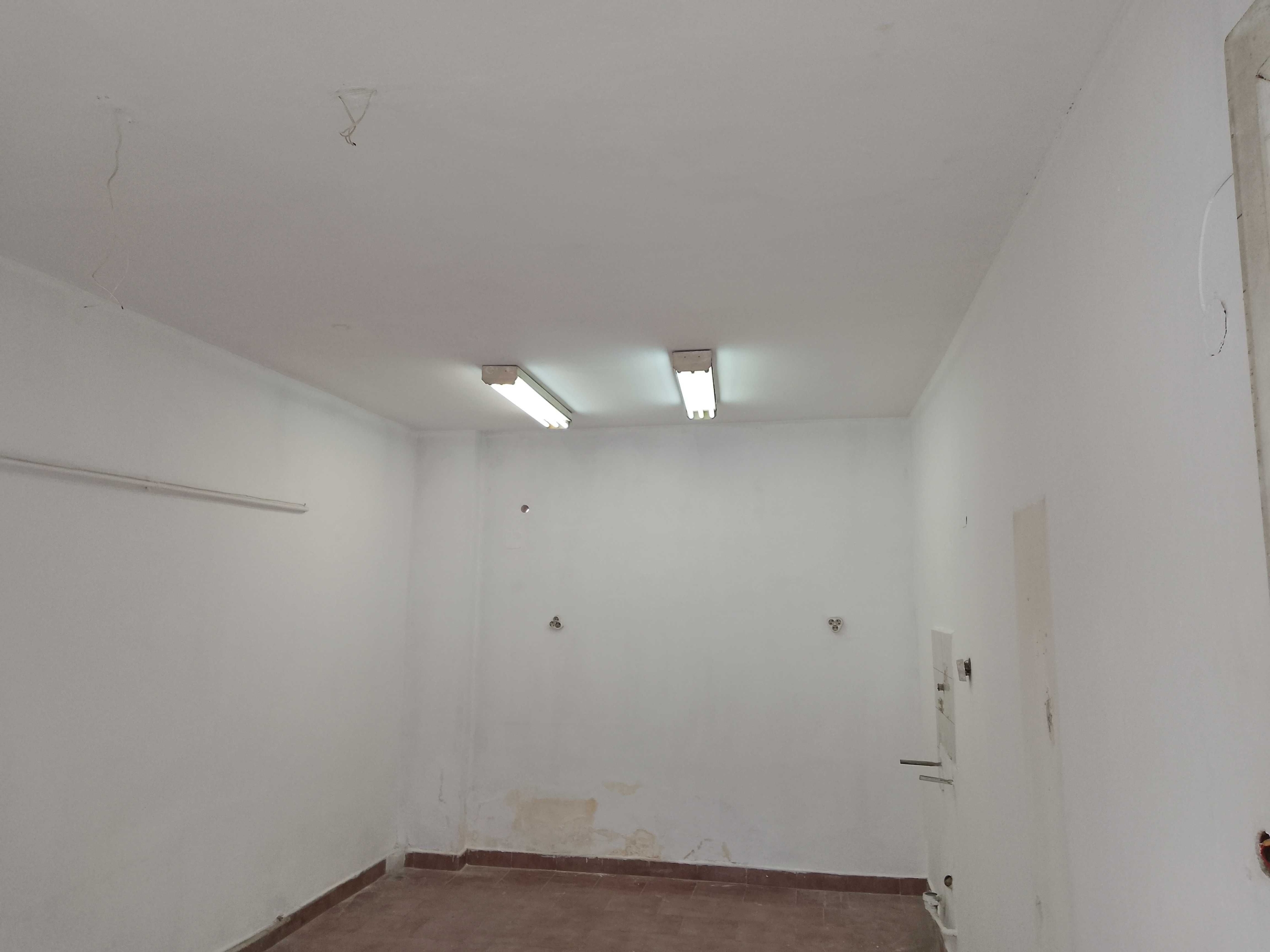 Дава се под наем Магазин в София, Младост 1 - 22 кв.м за 418.71 € - Снимка #1