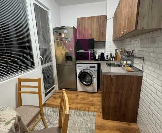 Дава се под наем Тристаен апартамент в Варна, Чайка - 65 кв.м за 548.25 € - Снимка #1