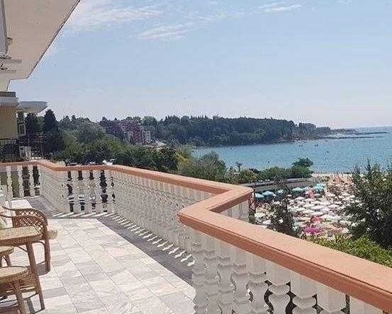 Хотел в Несебър - 780 кв.м за 863 €/кв.м - Снимка #1