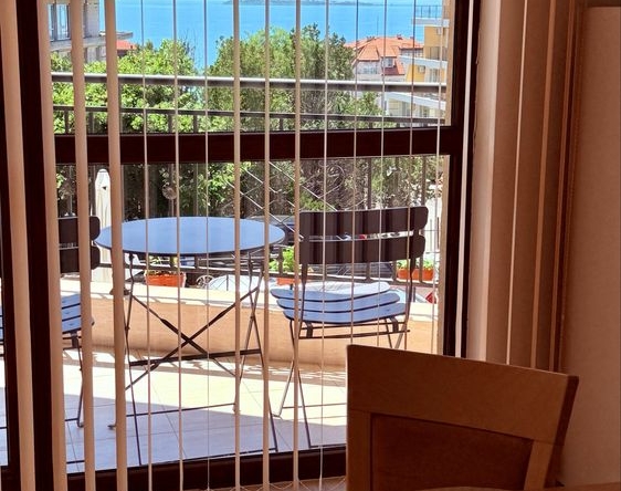 Дава се под наем Едностаен апартамент в Свети Влас - 77 кв.м за 459 € - Снимка #1