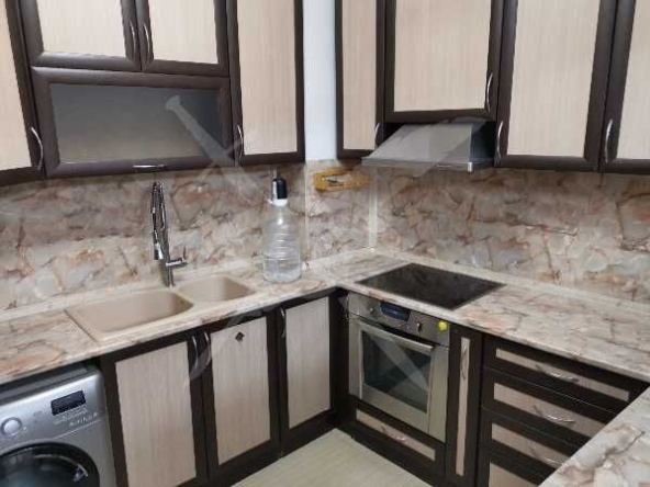 Дава се под наем Тристаен апартамент в Пловдив, Коматевски възел - 90 кв.м за 398.82 € - Снимка #1