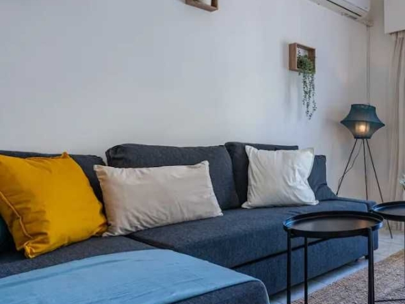 Дава се под наем Двустаен апартамент в Пловдив, Остромила - 58 кв.м за 318.75 € - Снимка #1