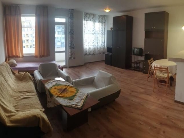 Дава се под наем Двустаен апартамент в Бургас, Възраждане - 75 кв.м за 298.86 € - Снимка #1