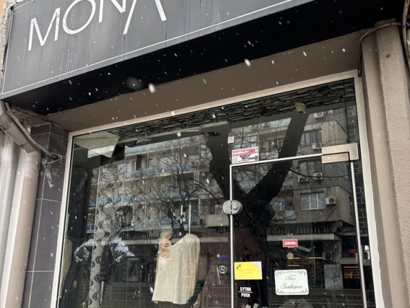 Магазин в Варна, Зимно кино Тракия - 30 кв.м за 170 €/кв.м - Снимка #1
