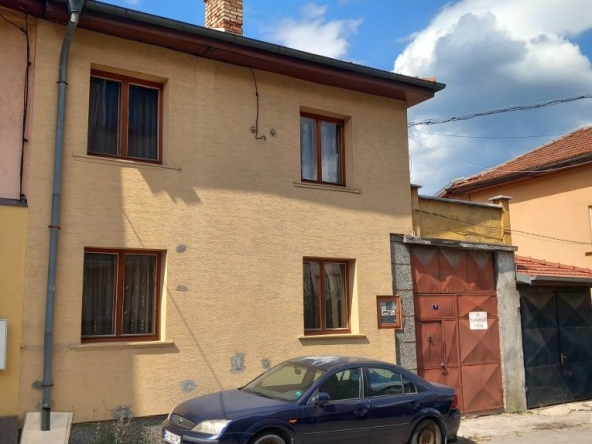 Къща в Троян - 140 кв.м за 1148 €/кв.м - Снимка #1