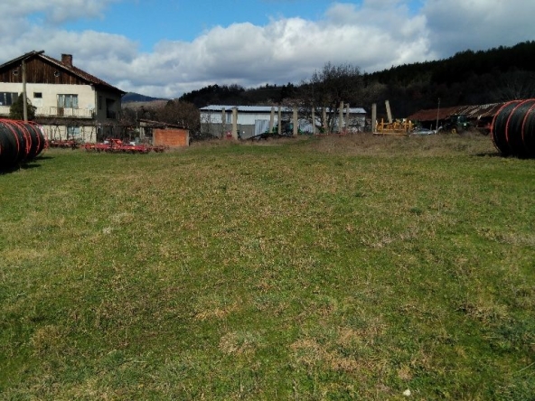 Парцел в с. Мало село, Област Кюстендил - 5800 кв.м за 7 €/кв.м - Снимка #1
