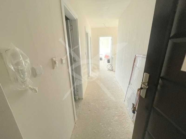 Тристаен апартамент в Поморие - 117 кв.м за 741 €/кв.м - Снимка #1