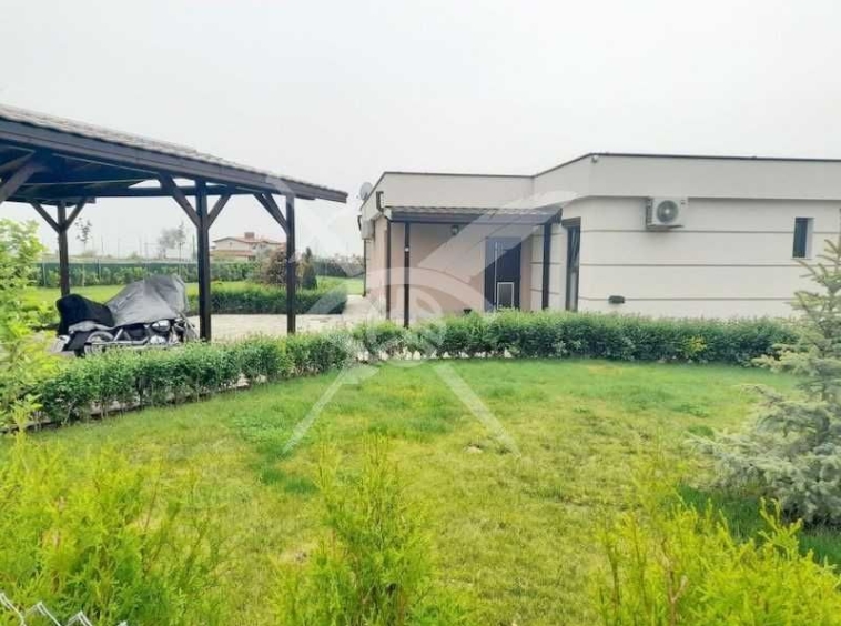 Къща в с. Кошарица, Област Бургас - 106 кв.м за 770 €/кв.м - Снимка #1