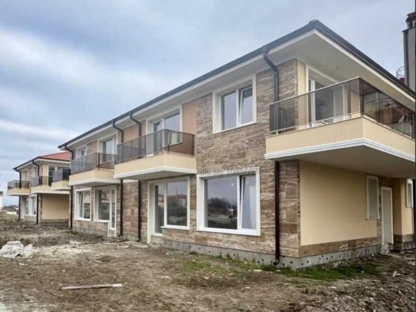 Къща в Поморие - 156 кв.м за 818 €/кв.м - Снимка #1