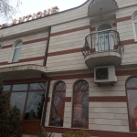 Хотел в Златица - 248 кв.м за 1501 €/кв.м - Снимка #1