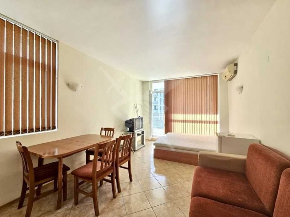 Едностаен апартамент в к.к. Слънчев бряг - 43 кв.м за 564 €/кв.м - Снимка #1