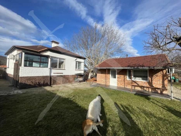 Къща в с. Подвис, Област Бургас - 82 кв.м за 840 €/кв.м - Снимка #1