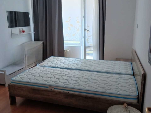 Дава се под наем Едностаен апартамент в София, Център - 62 кв.м за 548.25 € - Снимка #1