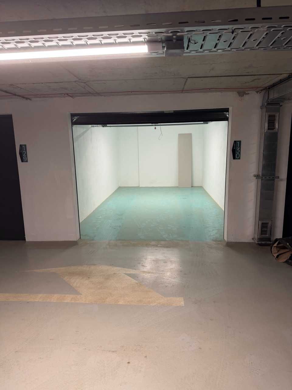 Дава се под наем Гараж / Паркомясто в София, Младост 4 - 23 кв.м за 149.43 € - Снимка #1