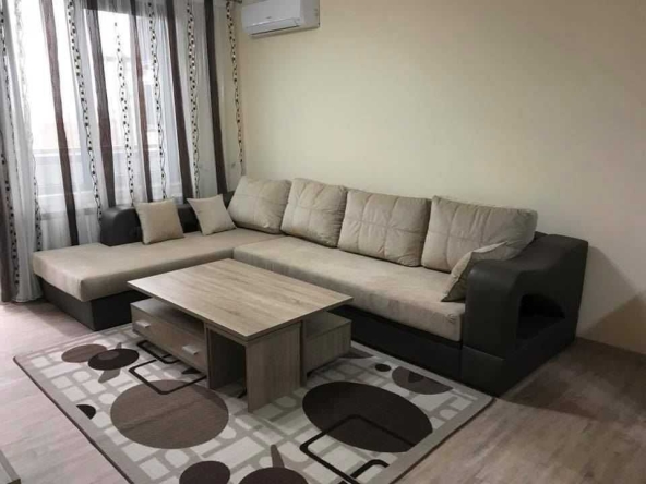 Дава се под наем Двустаен апартамент в Пловдив, Център - 58 кв.м за 323.85 € - Снимка #1