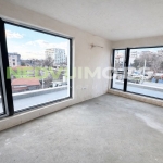 Тристаен апартамент в Варна, Бриз - 90 кв.м за 1111 €/кв.м - Снимка #1