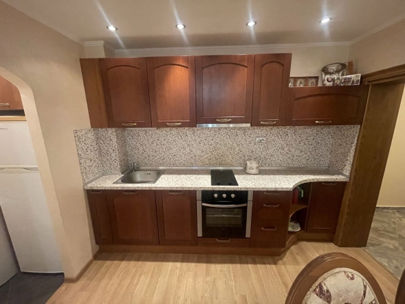 Тристаен апартамент в Бургас, Възраждане - 110 кв.м за 1159 €/кв.м - Снимка #1
