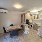 Дава се под наем Двустаен апартамент в Варна, Конфуто - 58 кв.м за 438.6 € - Снимка #1