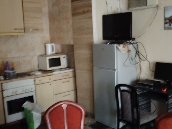 Дава се под наем Четиристаен апартамент в Пловдив, Централна гара - 161 кв.м за 398.82 € - Снимка #1