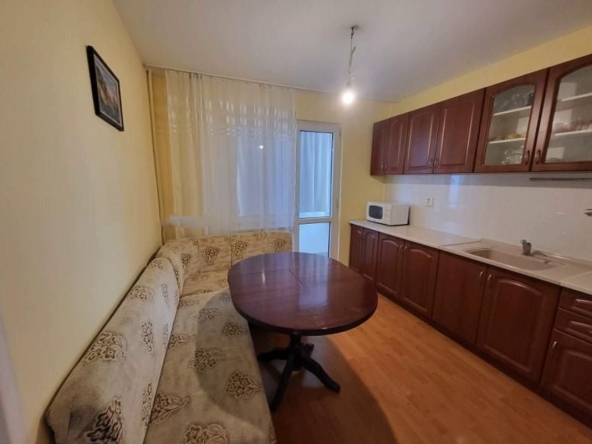 Дава се под наем Двустаен апартамент в София, Стрелбище - 59 кв.м за 647.19 € - Снимка #1