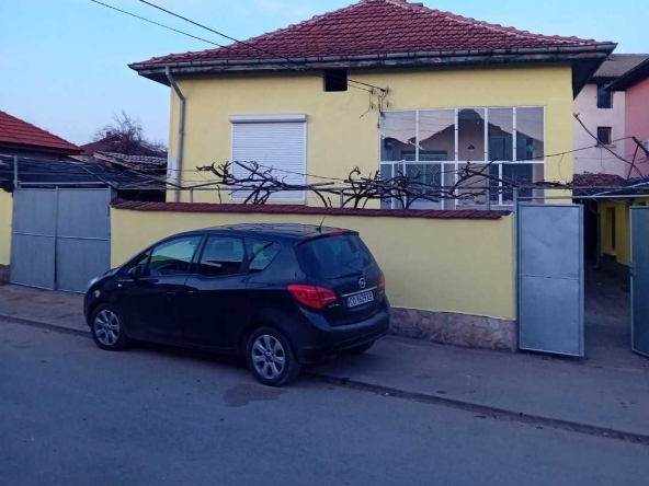 Къща в Ихтиман - 90 кв.м за 737 €/кв.м - Снимка #1