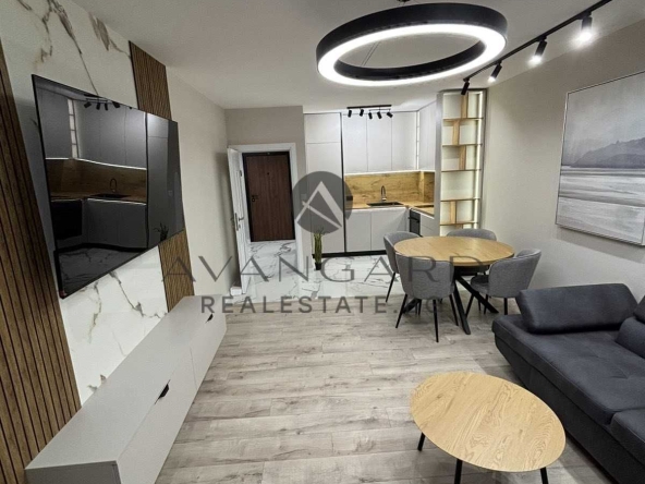 Тристаен апартамент в Пловдив, Тракия - 110 кв.м за 928 €/кв.м - Снимка #1