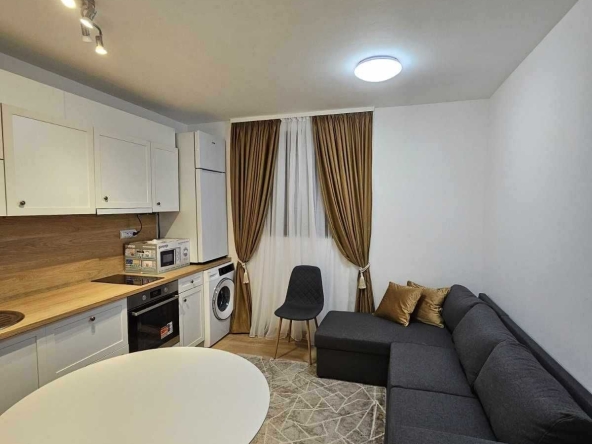 Тристаен апартамент в София, Левски Г - 100 кв.м за 755 €/кв.м - Снимка #1