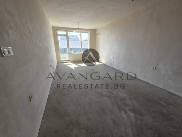 Тристаен апартамент в Пловдив, Тракия - 93 кв.м за 818 €/кв.м - Снимка #1