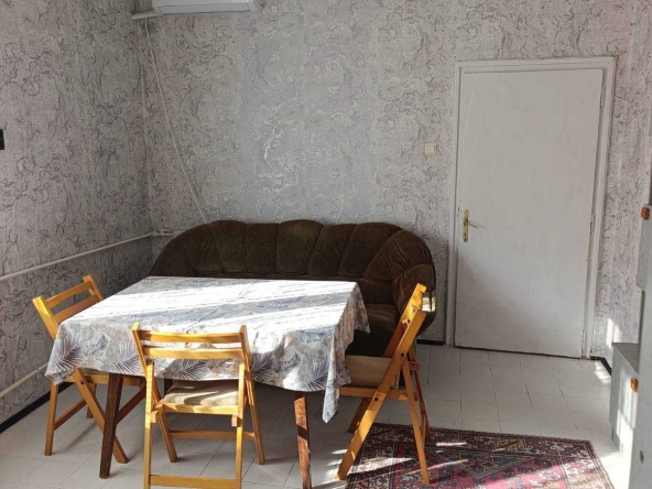 Дава се под наем Четиристаен апартамент в Плевен, Идеален център - 100 кв.м за 199.41 € - Снимка #1