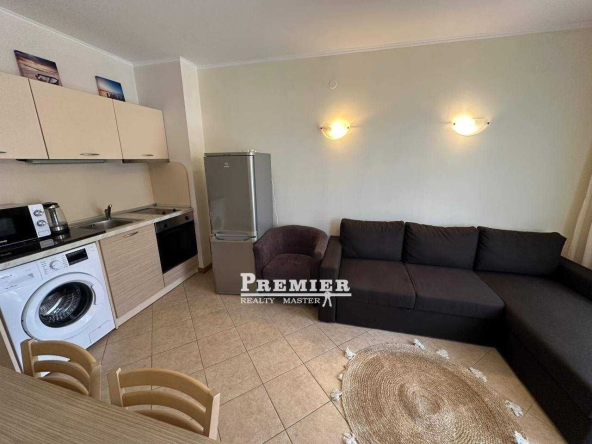 Двустаен апартамент в к.к. Слънчев бряг - 55 кв.м за 788 €/кв.м - Снимка #1