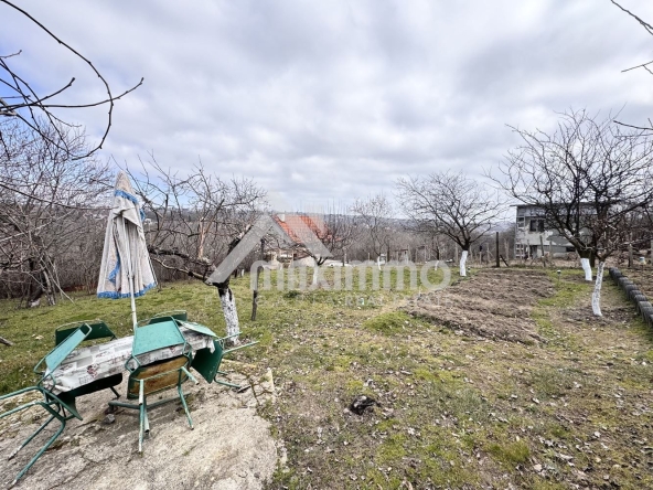 Парцел в Варна, м-т Боровец - юг - 1200 кв.м за 25 €/кв.м - Снимка #1