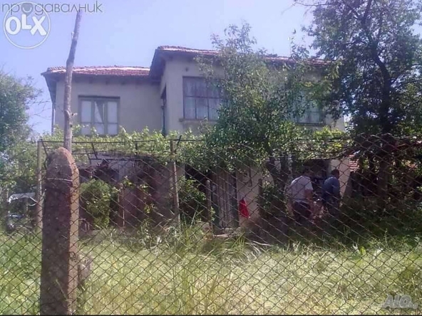 Къща в с. Голямо Крушево, Област Ямбол - 200 кв.м за 51 €/кв.м - Снимка #1