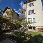 Къща в Мездра - 200 кв.м за 319 €/кв.м - Снимка #1