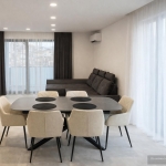 Дава се под наем Тристаен апартамент в Пловдив, Кючук Париж - 112 кв.м за 947.58 € - Снимка #1