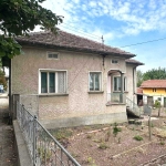 Къща в с. Деков, Област Плевен - 164 кв.м за 47 €/кв.м - Снимка #1