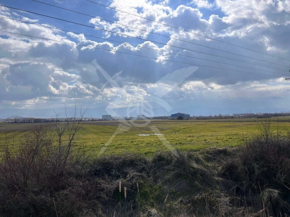 Парцел в Пловдив, Индустриална зона - Север - 3000 кв.м за 11 €/кв.м - Снимка #1