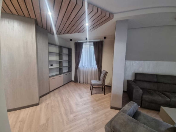 Тристаен апартамент в София, Обеля 1 - 94 кв.м за 717 €/кв.м - Снимка #1
