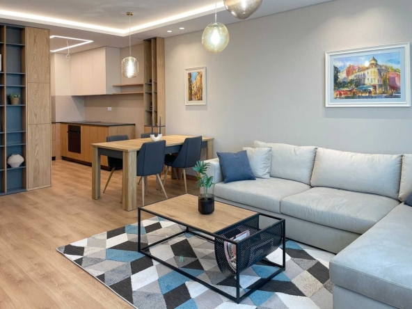 Тристаен апартамент в София, Света Троица - 96 кв.м за 744 €/кв.м - Снимка #1